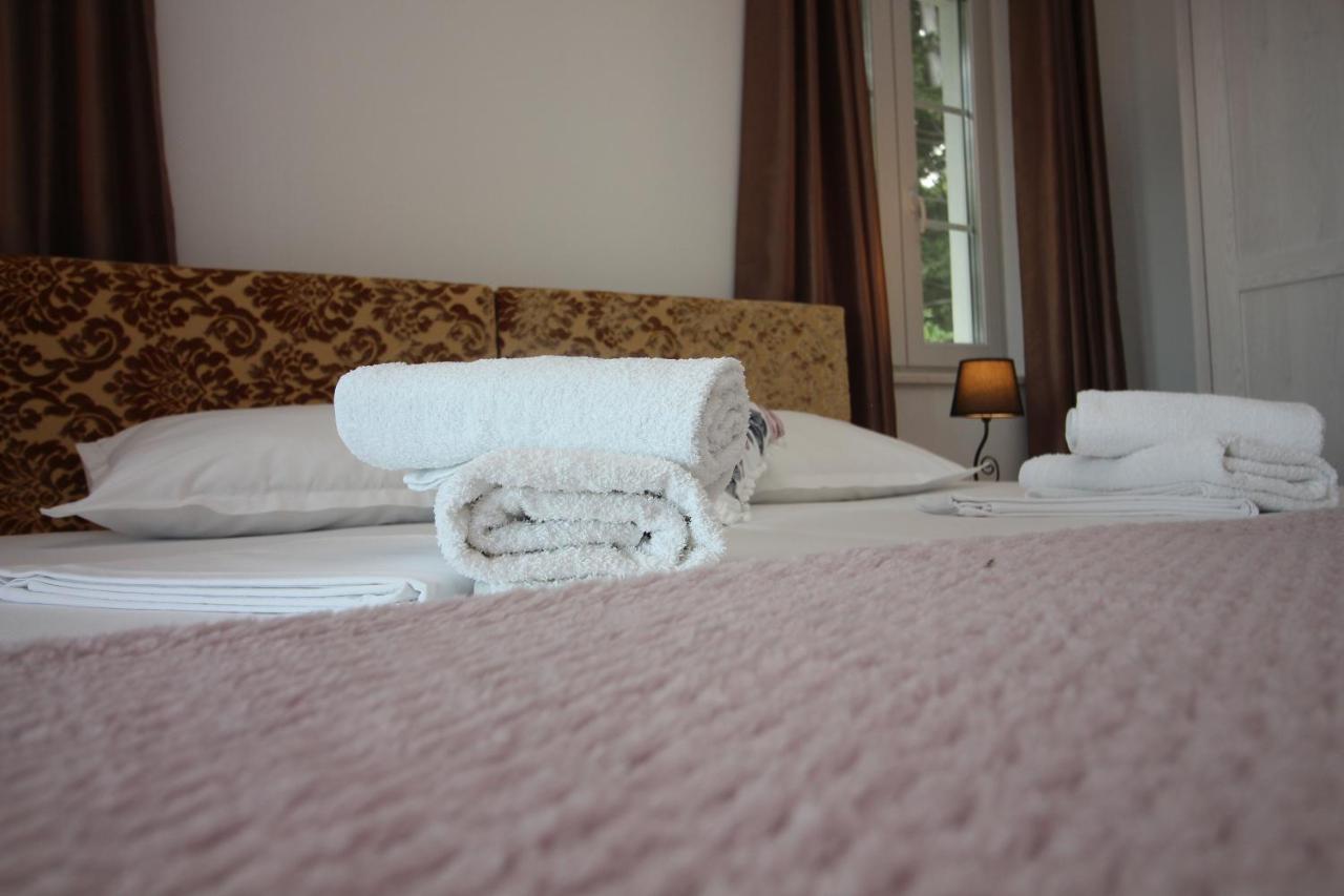 Villa Beachfront Sea Palace Kaštela Екстериор снимка