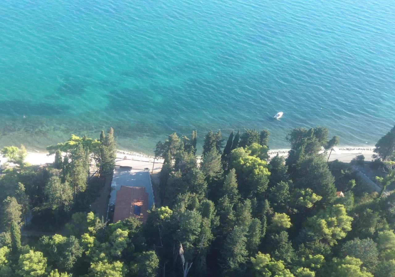 Villa Beachfront Sea Palace Kaštela Екстериор снимка
